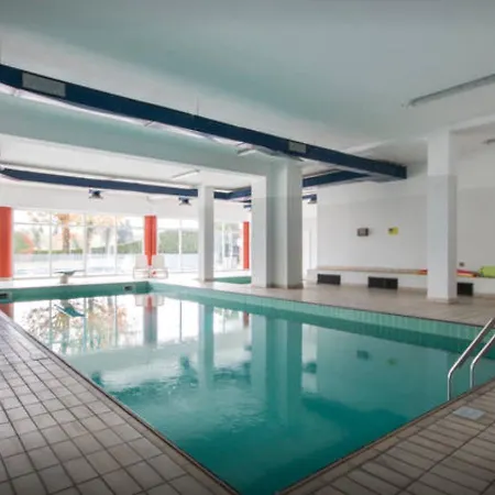 Holiday home Parks & Lakes